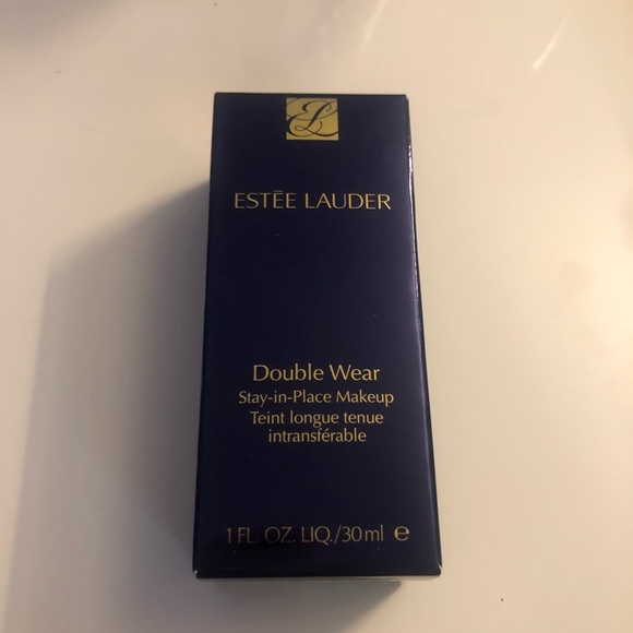 Estée Lauder Double Wear Foundation 3W1 Tawny - Picture 2 of 5